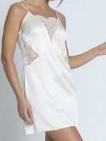 Nυχτικό  Lise CHARMEL ( sILK) με δαντέλα   στην πλάτη