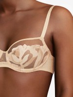 Σουτιέν Chantelle χωρίς ενίσχυση. Σουτιέν Chantelle χωρίς ενίσχυση.